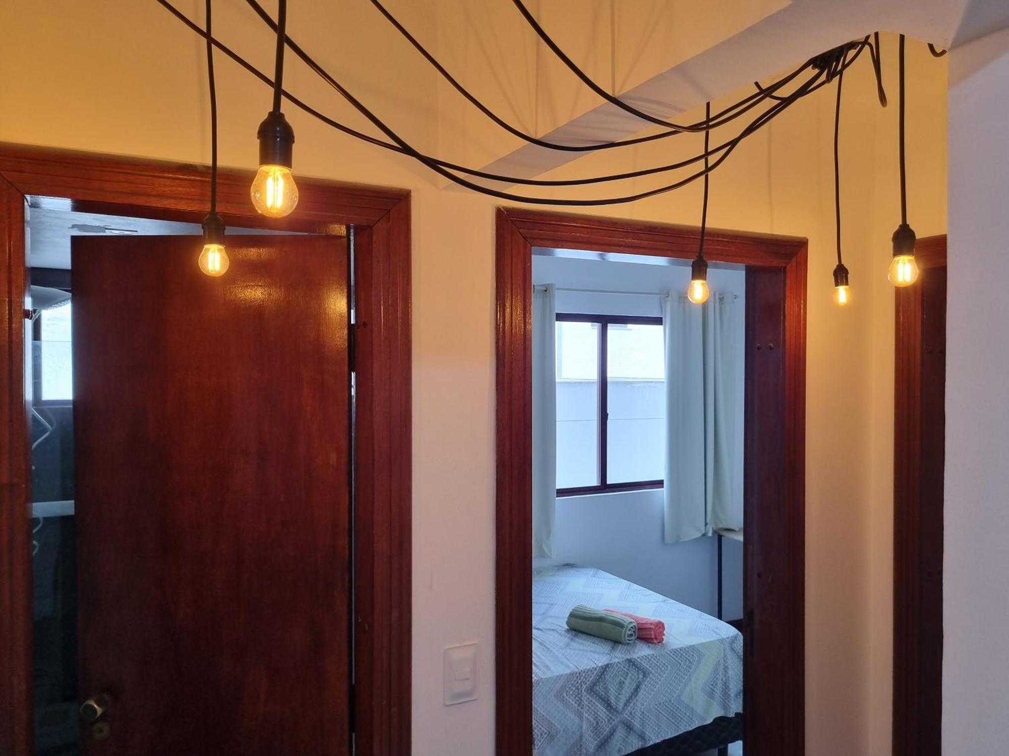 Uma Quadra E Meia Do Mar Ar Wifi Smart Tv Apartamento *