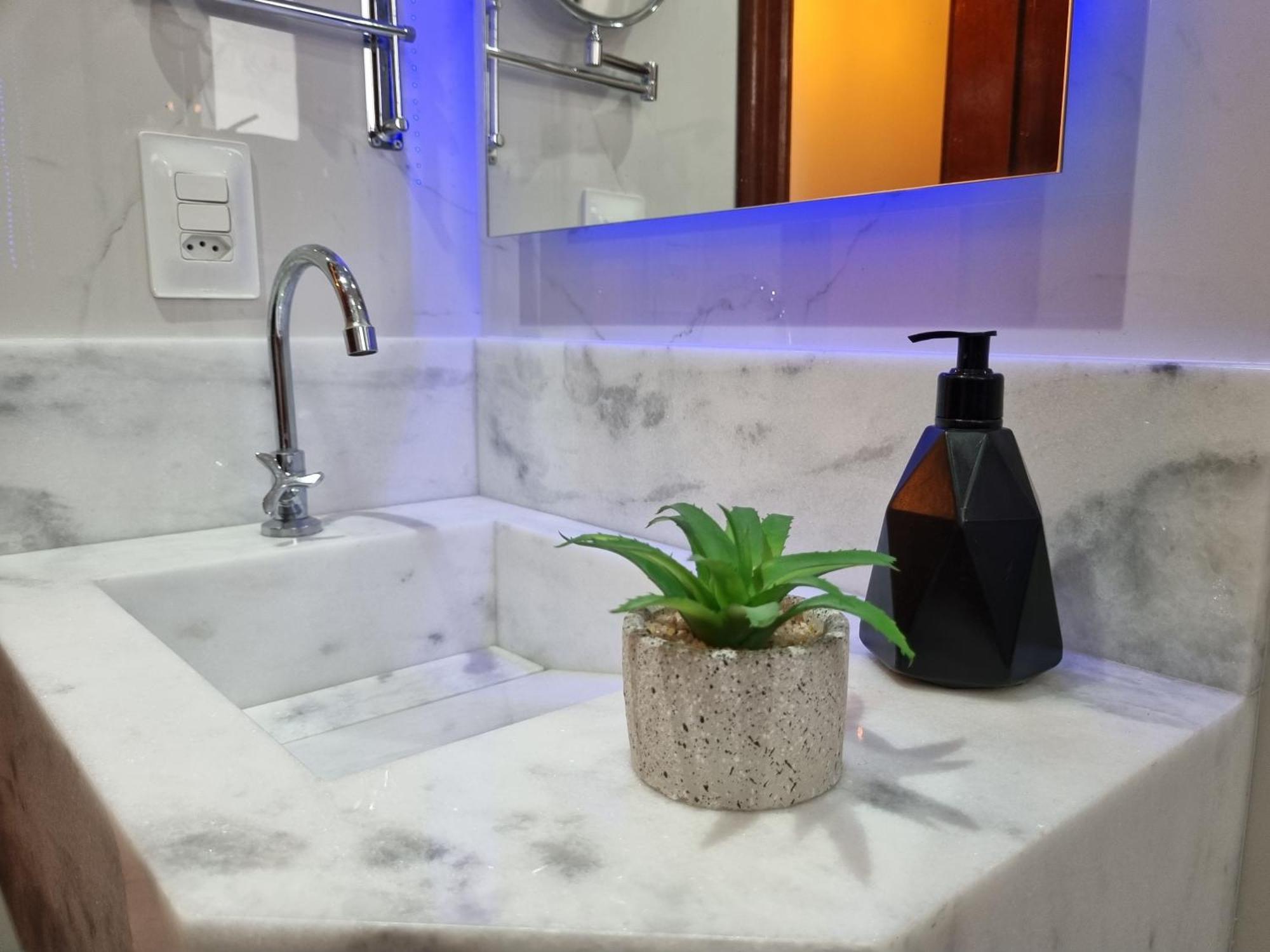 Uma Quadra E Meia Do Mar Ar Wifi Smart Tv Itapema